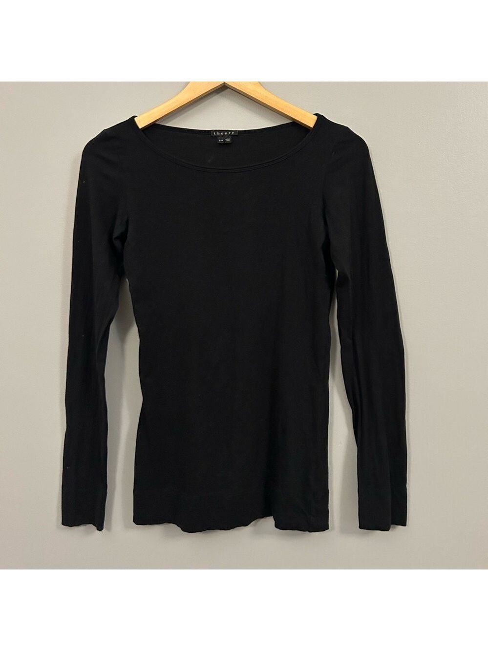 Theory Classic Black Long Sleeve Tee Small